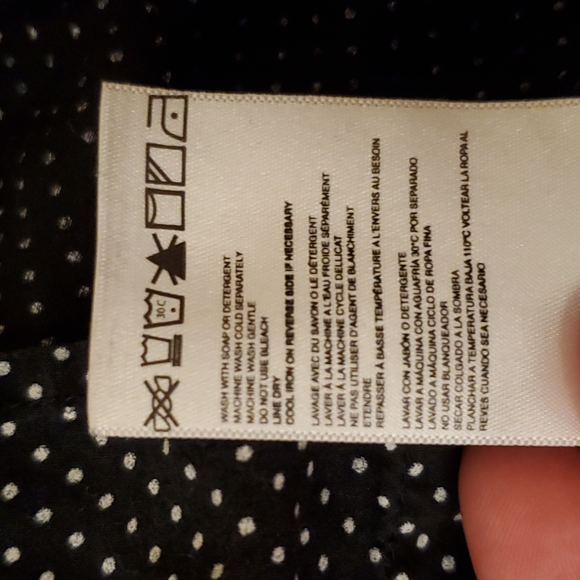 Roxy polka dot button down shirt, size small - Picture 5 of 6